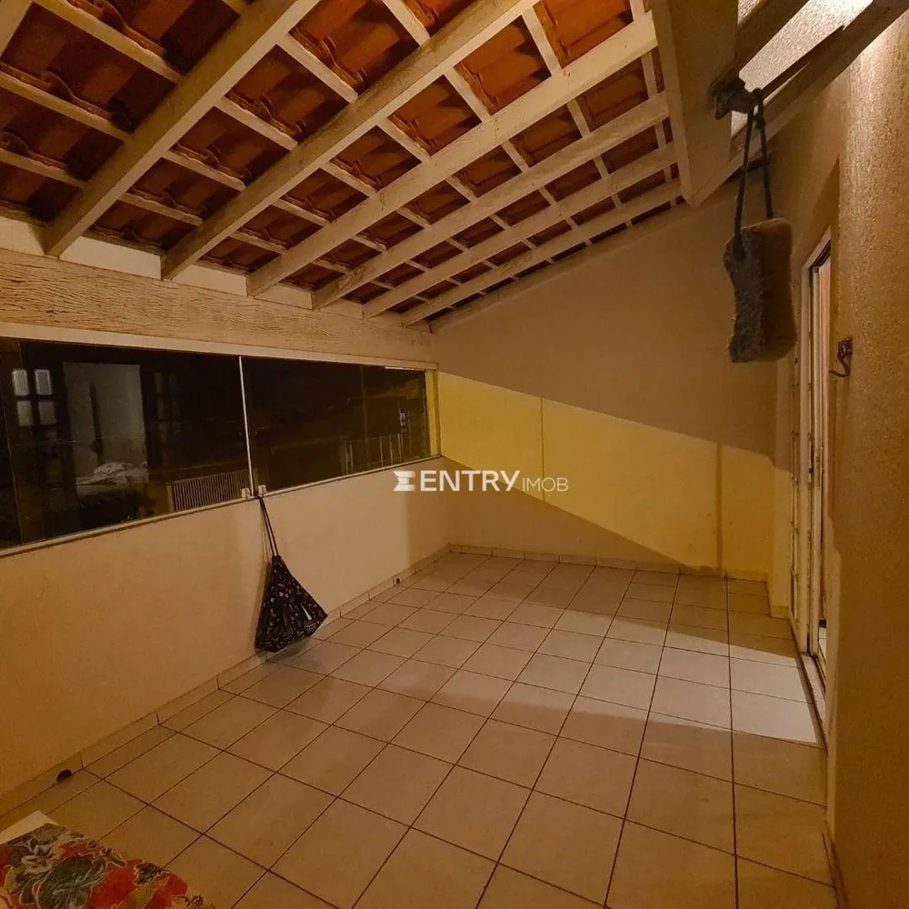 Casa, 4 quartos, 211 m² - Foto 4