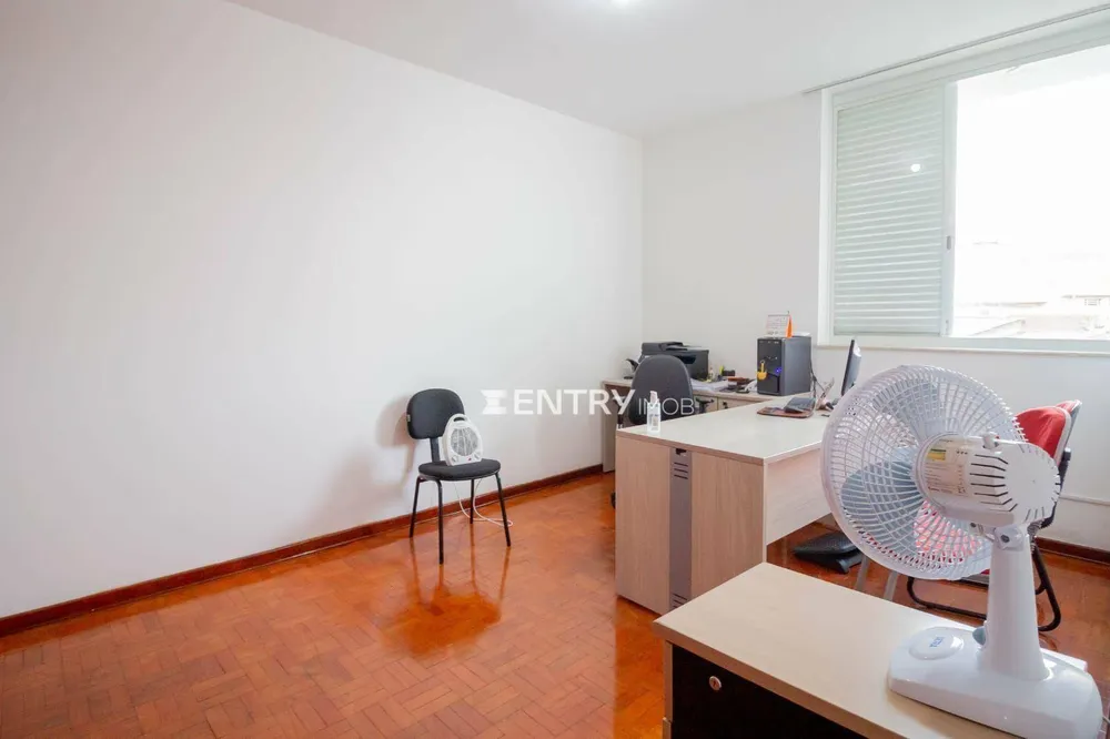 Casa, 3 quartos, 279 m² - Foto 1