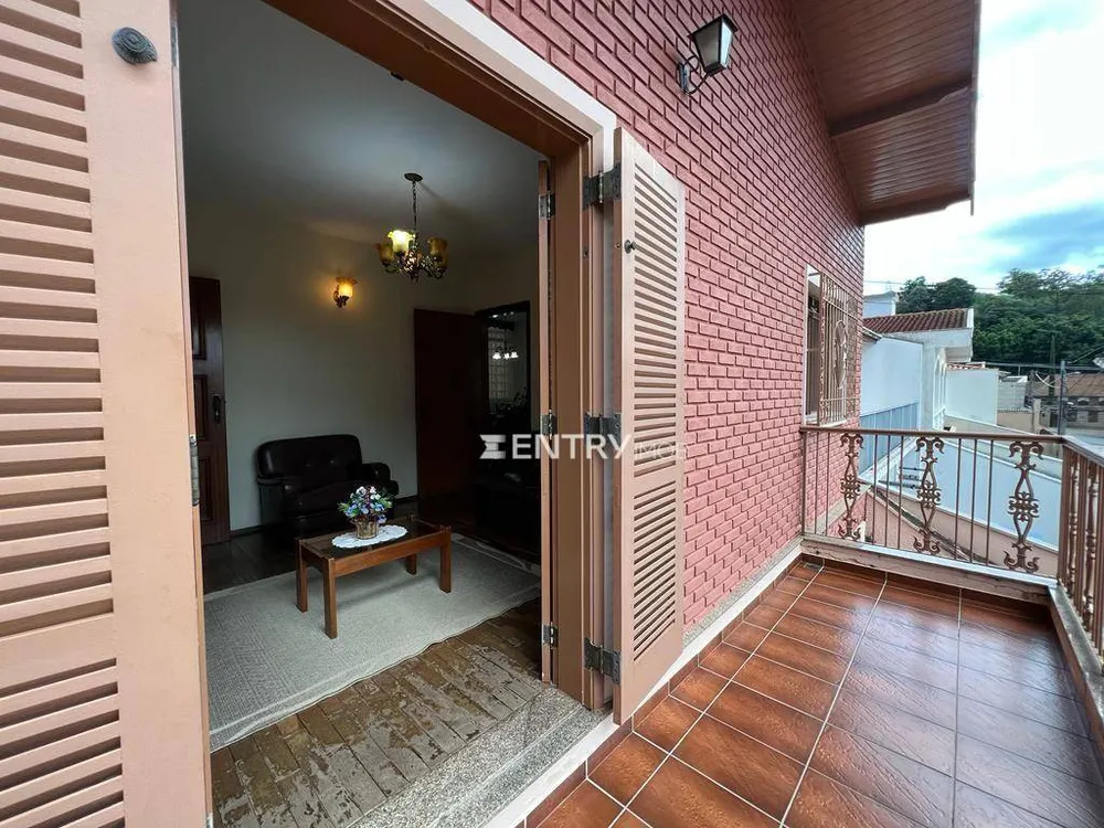 Casa, 3 quartos, 147 m² - Foto 1