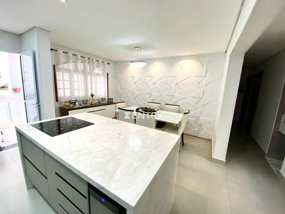 Casa, 3 quartos, 190 m² - Foto 4