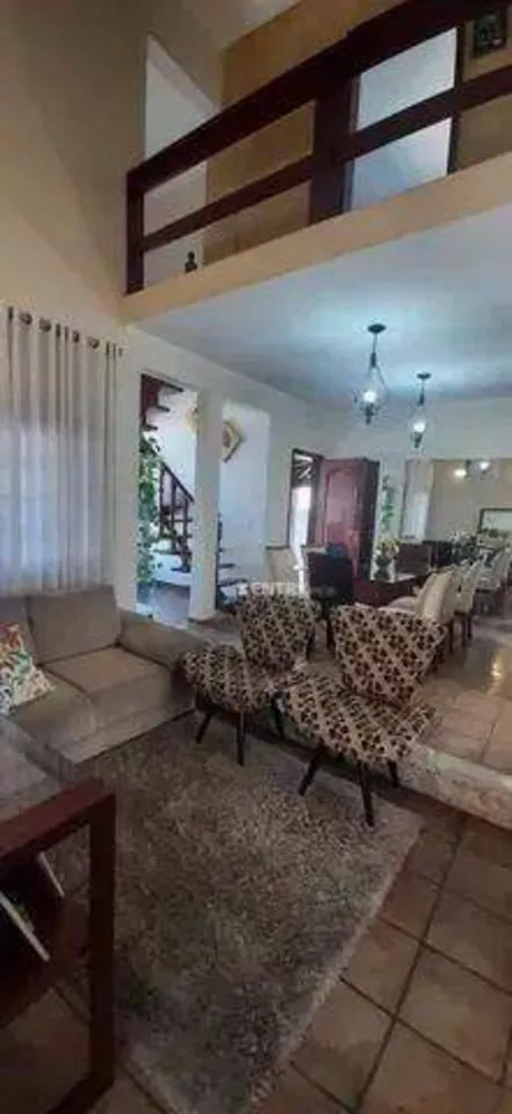 Chácara, 4 quartos, 1413 m² - Foto 1