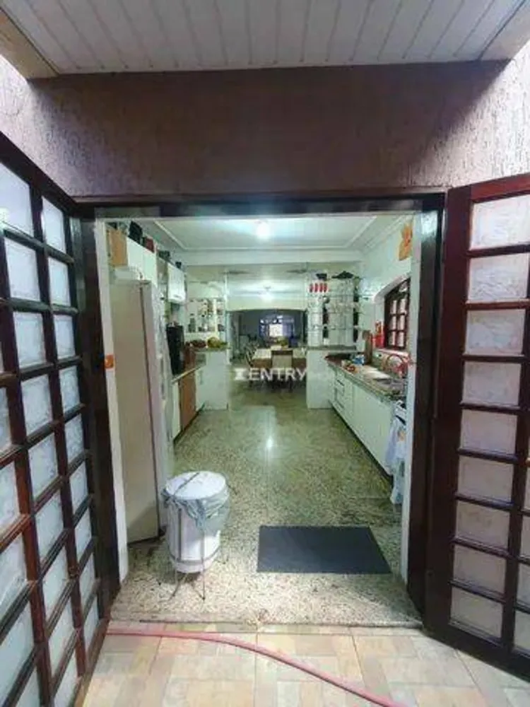 Casa, 4 quartos, 408 m² - Foto 2