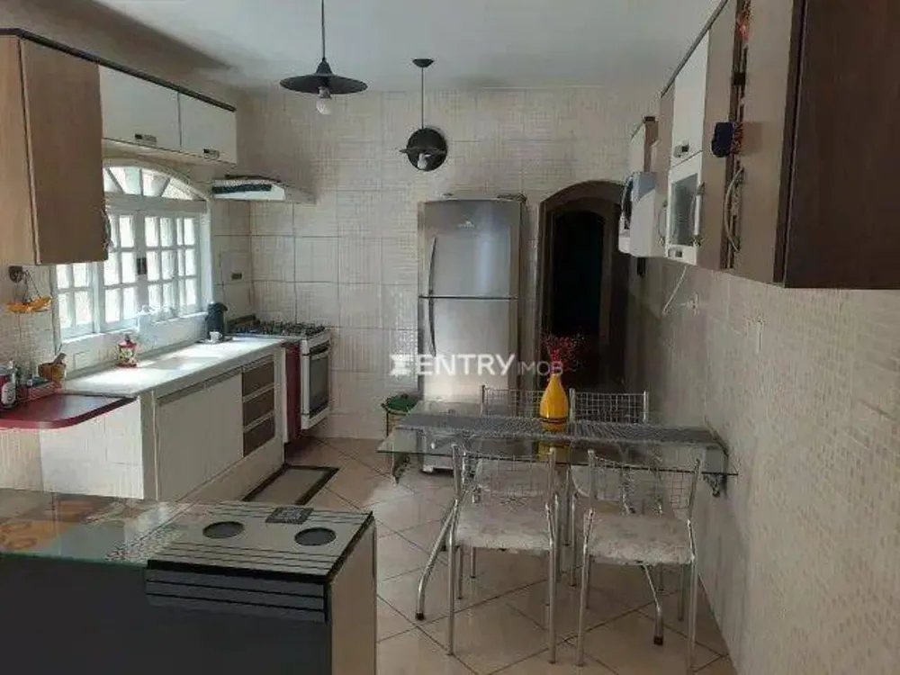 Casa, 3 quartos, 170 m² - Foto 1
