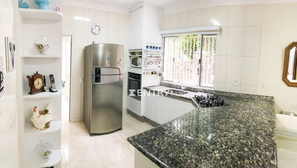 Casa, 2 quartos, 167 m² - Foto 1