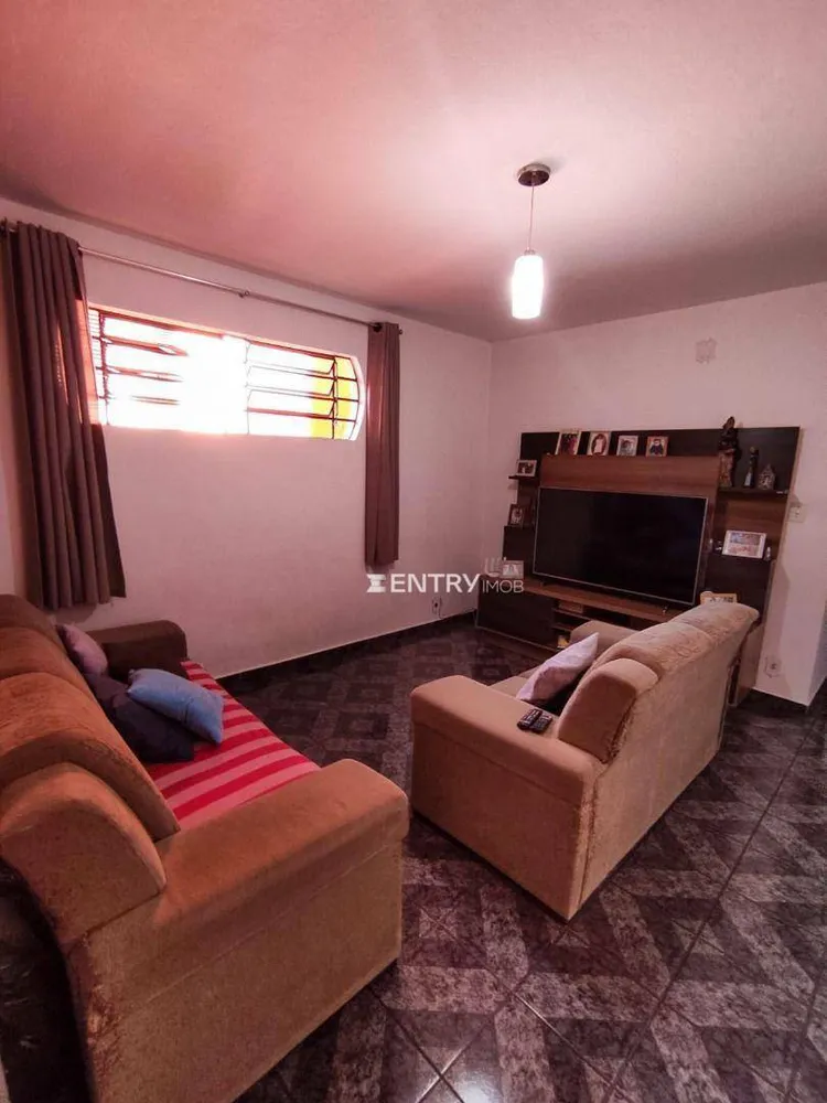 Casa, 3 quartos, 230 m² - Foto 3