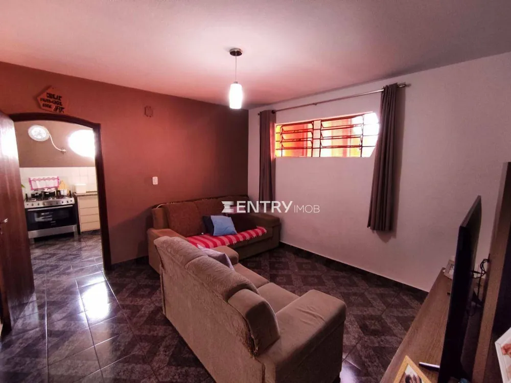 Casa, 3 quartos, 230 m² - Foto 2