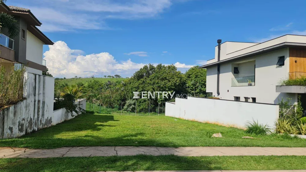Loteamento e Condomínio, 655 m² - Foto 1