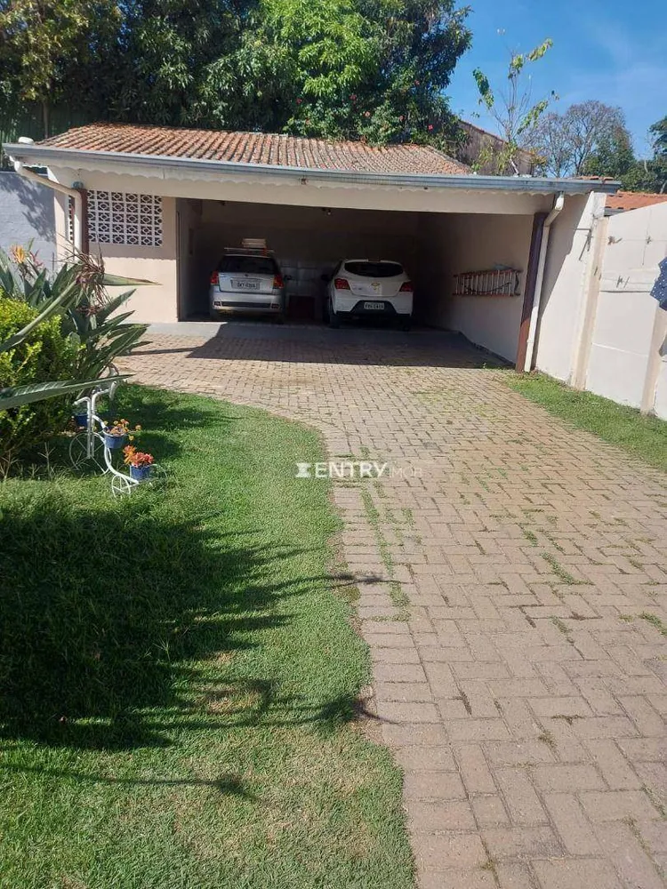 Chácara, 4 quartos, 1139 m² - Foto 1