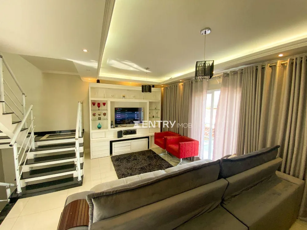 Casa, 3 quartos, 275 m² - Foto 2