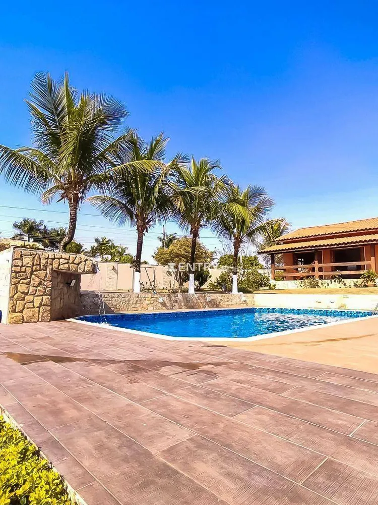 Chácara, 3 quartos, 1400 m² - Foto 1