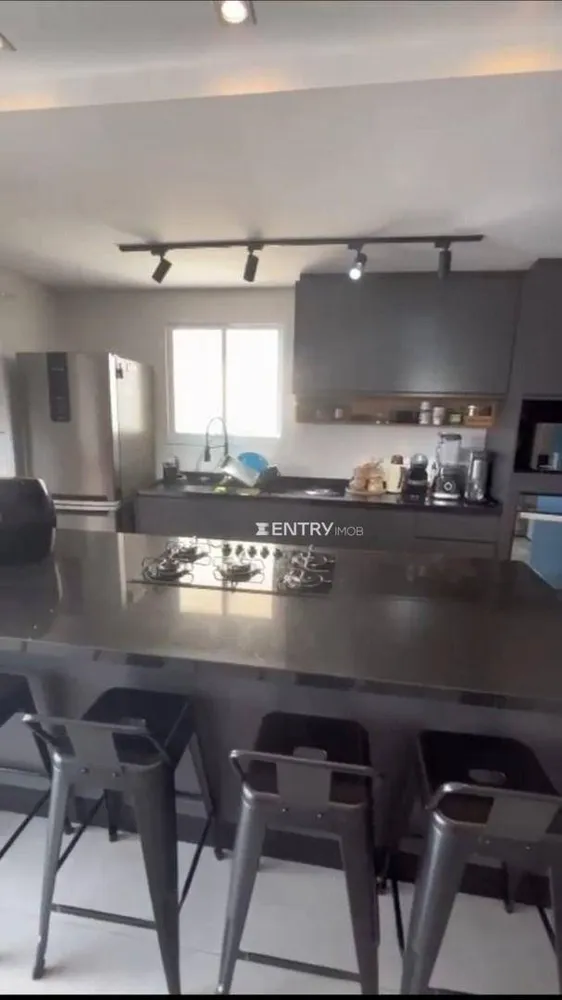 Apartamento, 3 quartos, 119 m² - Foto 2