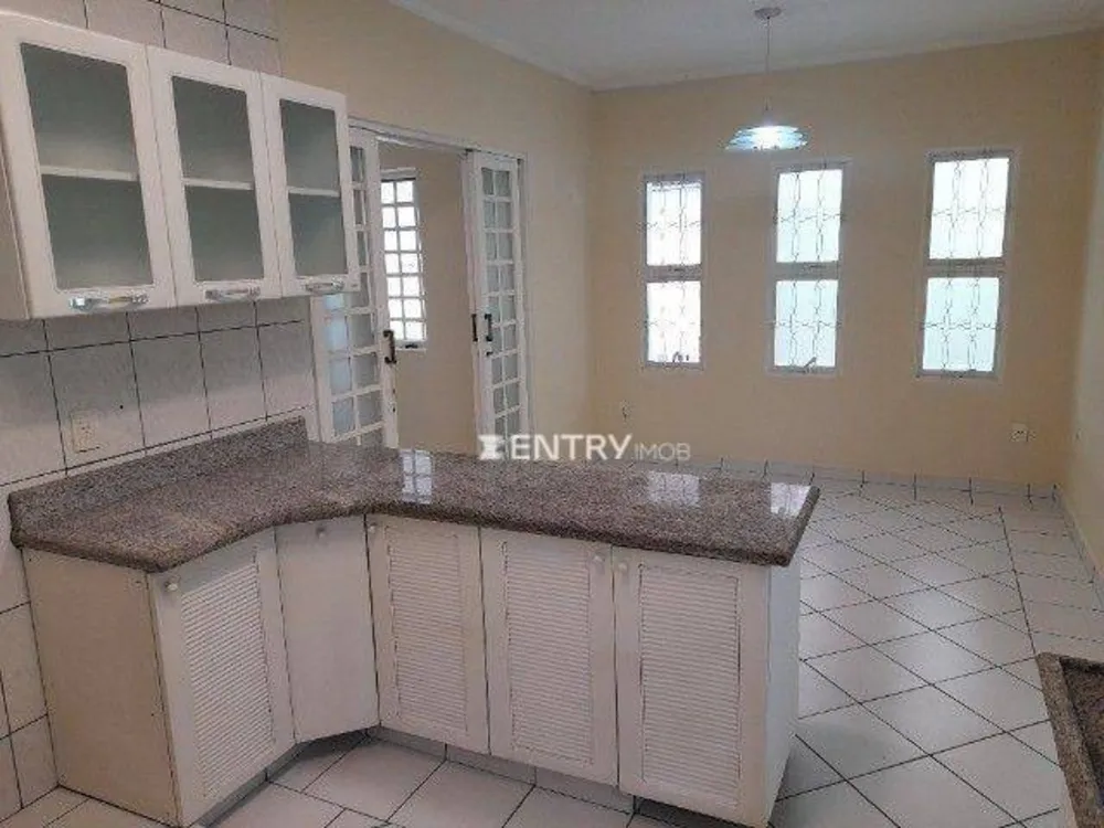 Casa, 3 quartos, 183 m² - Foto 1