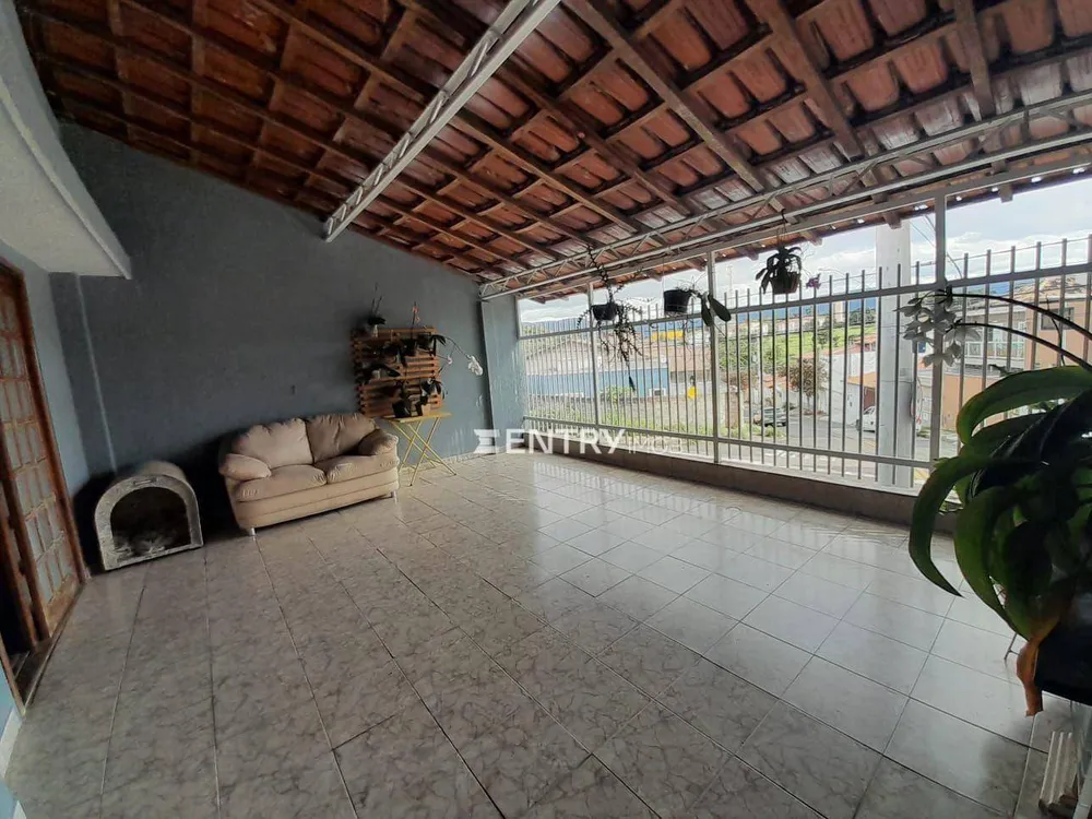Casa, 3 quartos, 206 m² - Foto 3