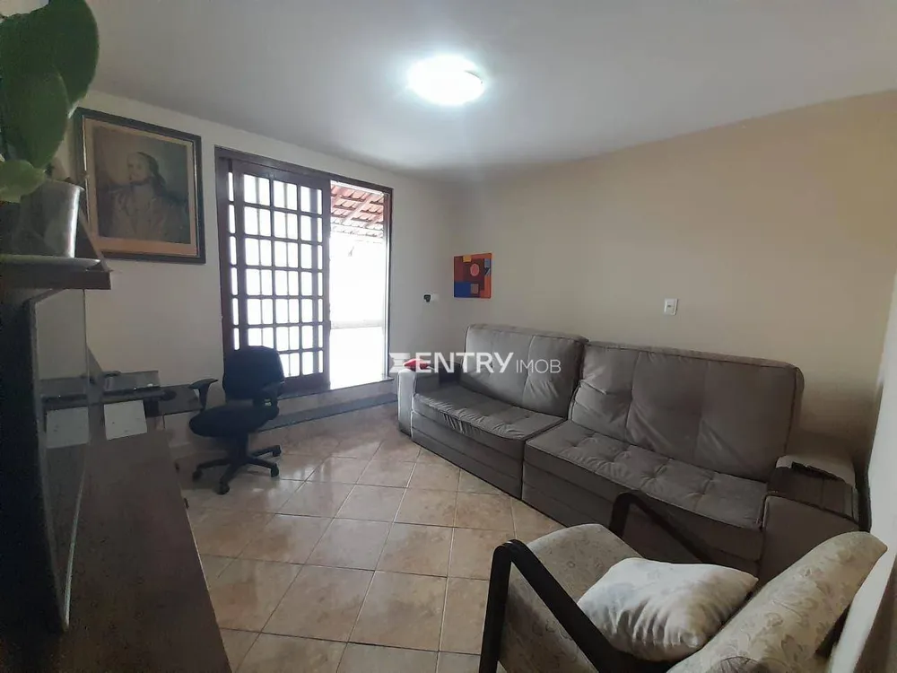 Casa, 3 quartos, 206 m² - Foto 4