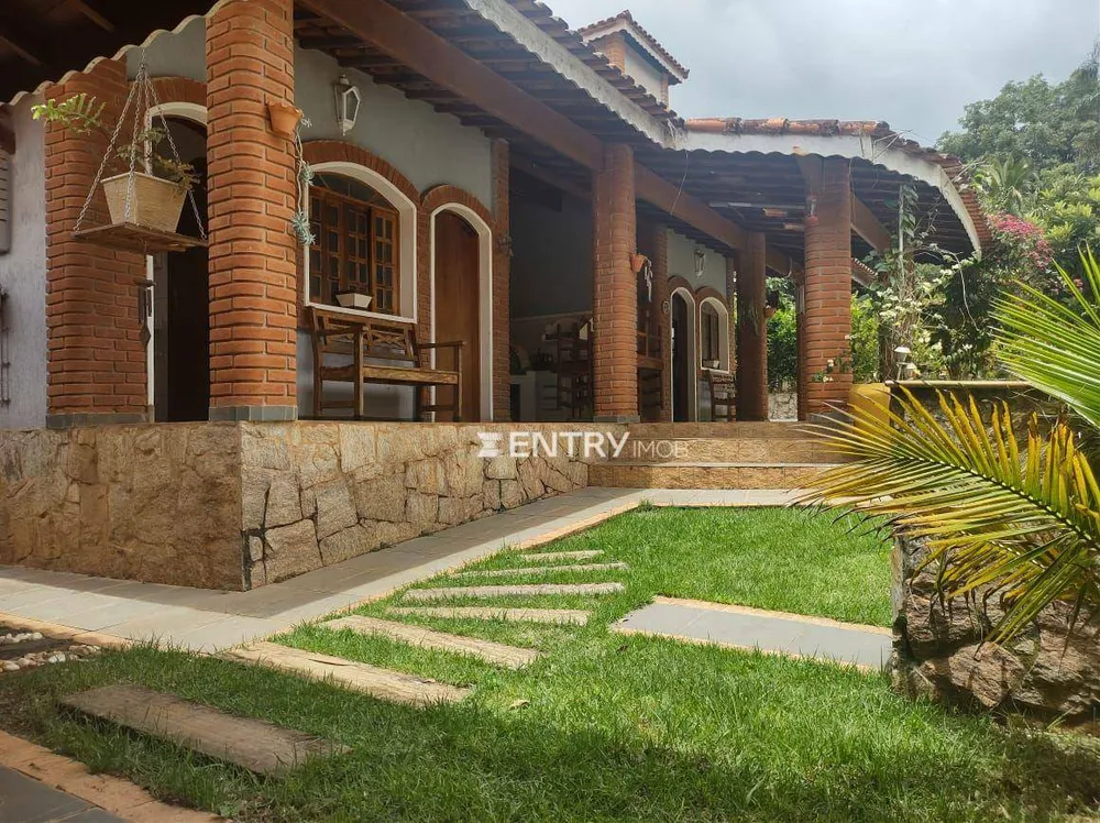 Chácara, 4 quartos, 1000 m² - Foto 1