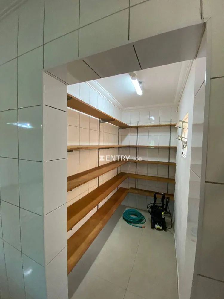 Casa, 3 quartos, 205 m² - Foto 4