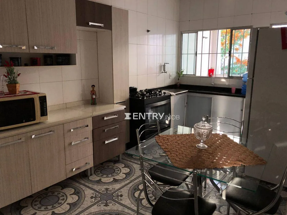 Casa, 3 quartos, 180 m² - Foto 4