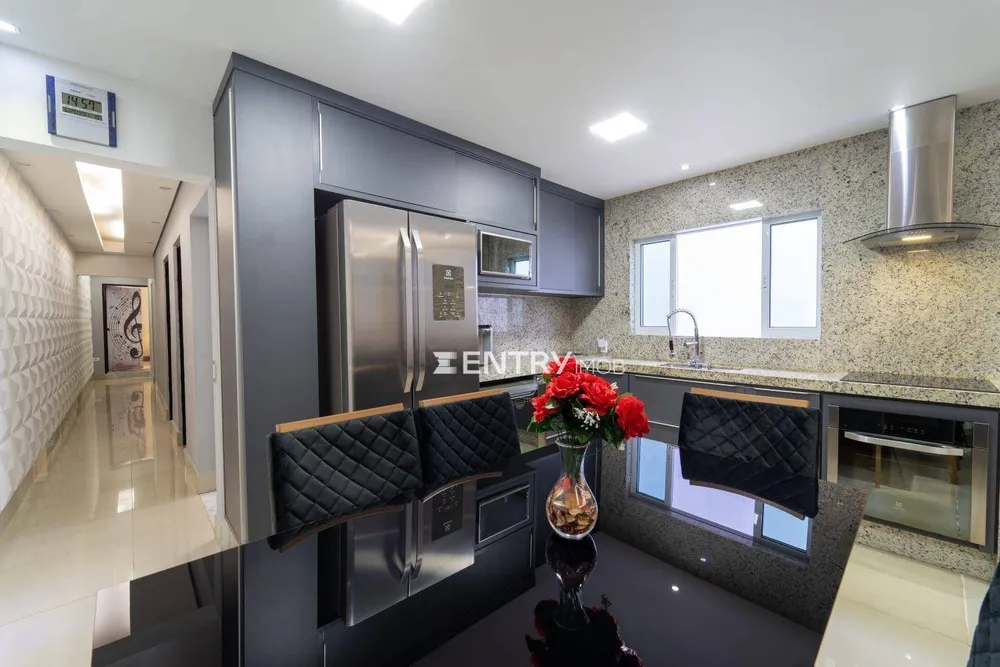 Casa, 3 quartos, 160 m² - Foto 3