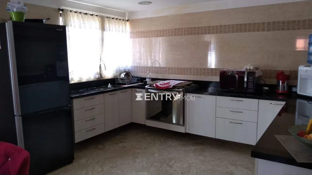Casa, 5 quartos, 481 m² - Foto 1