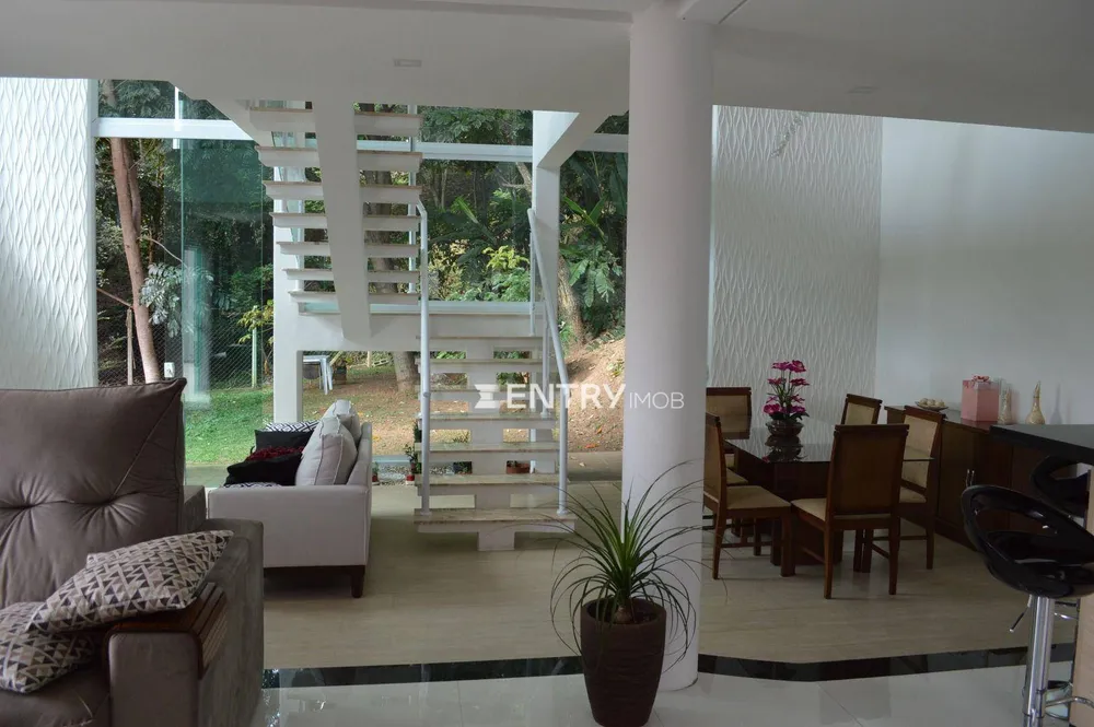 Casa, 3 quartos, 250 m² - Foto 3