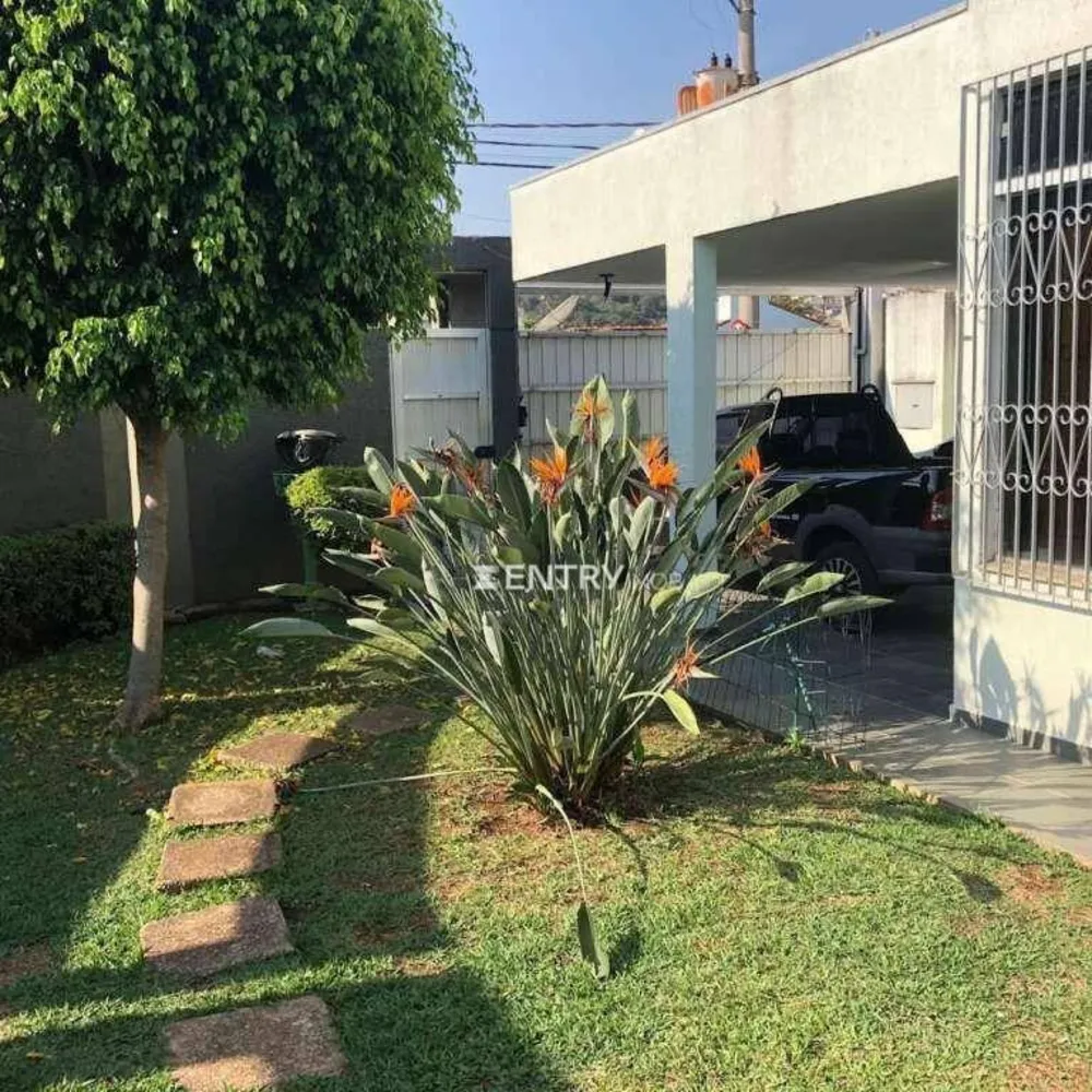 Casa, 3 quartos, 188 m² - Foto 1