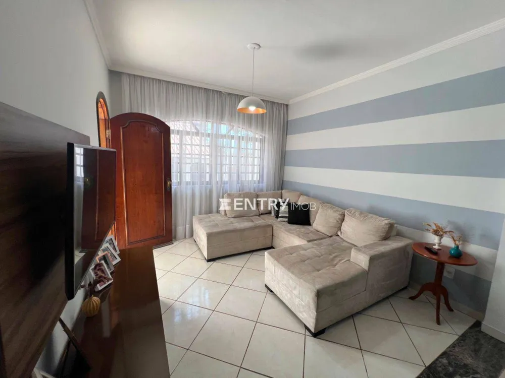 Casa, 3 quartos, 205 m² - Foto 4