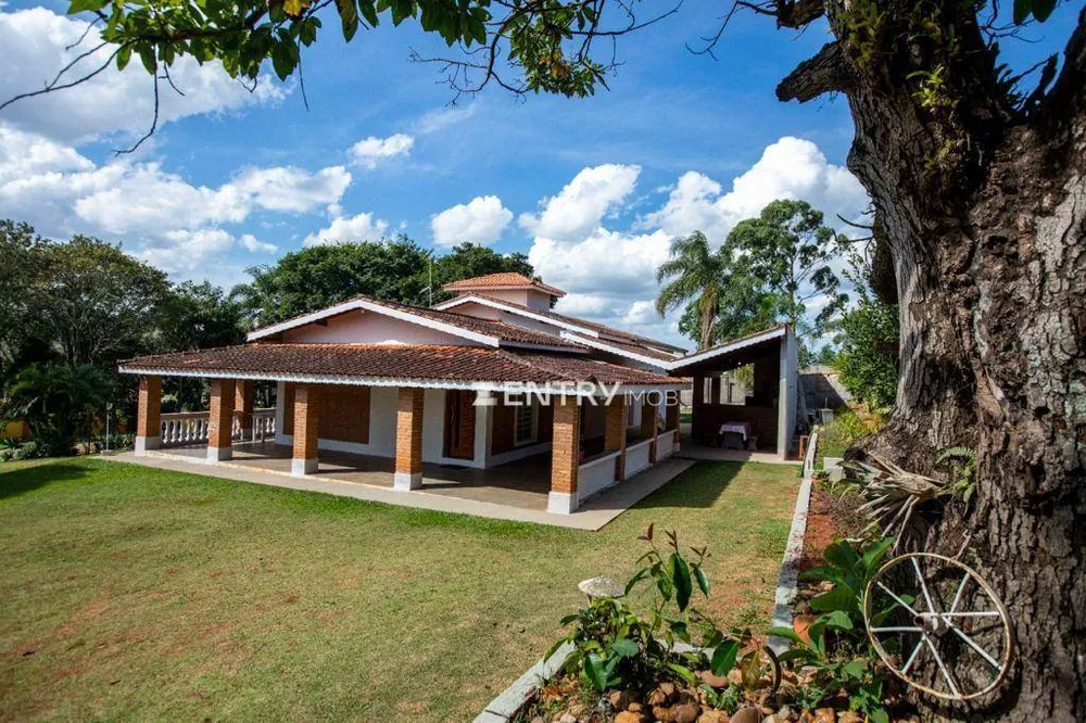 Chácara, 4 quartos, 4867 m² - Foto 1