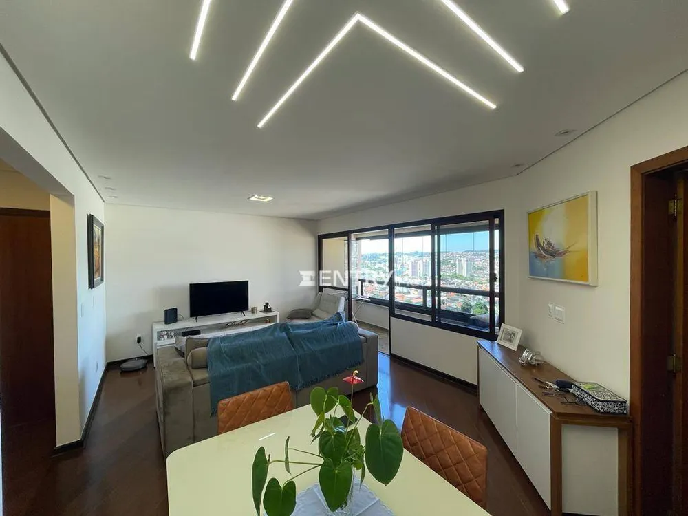 Apartamento, 3 quartos, 117 m² - Foto 1