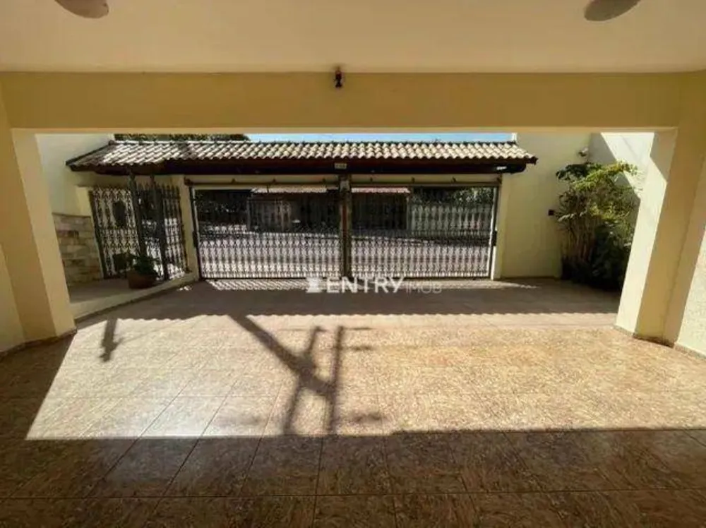 Casa, 3 quartos, 245 m² - Foto 2