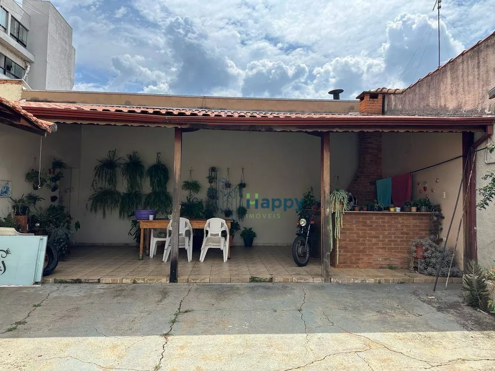 Casa à venda com 2 quartos, 280m² - Foto 3