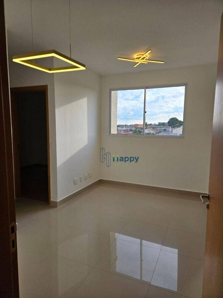 Apartamento à venda com 2 quartos, 44m² - Foto 1