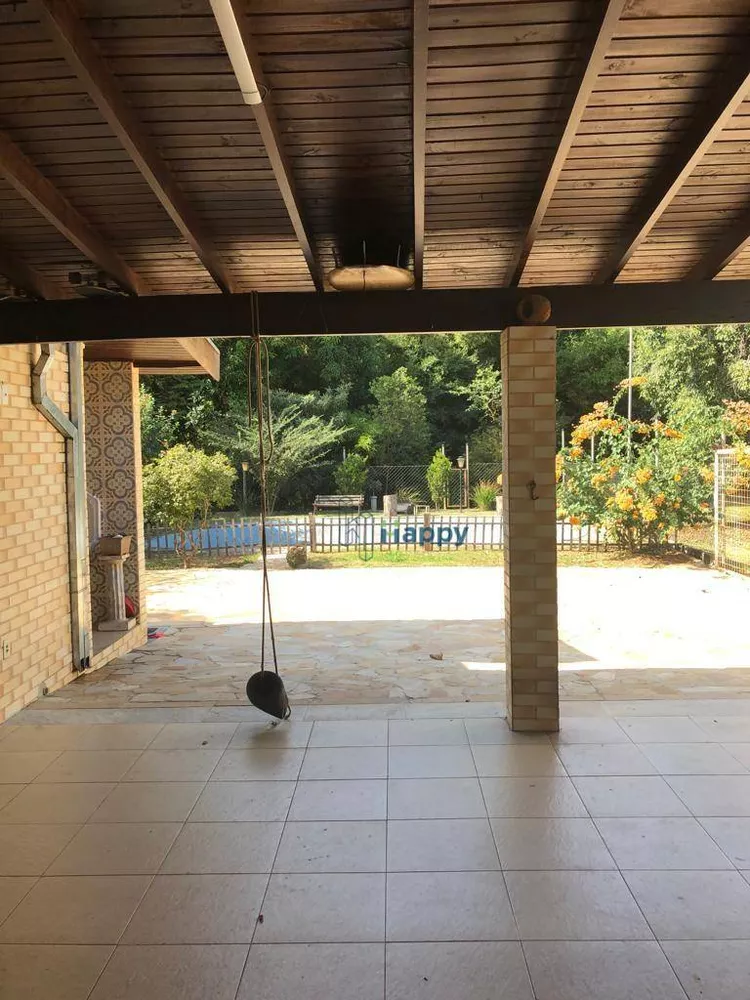 Chácara à venda com 4 quartos, 310m² - Foto 8