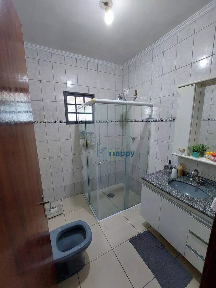 Casa à venda com 3 quartos, 140m² - Foto 3