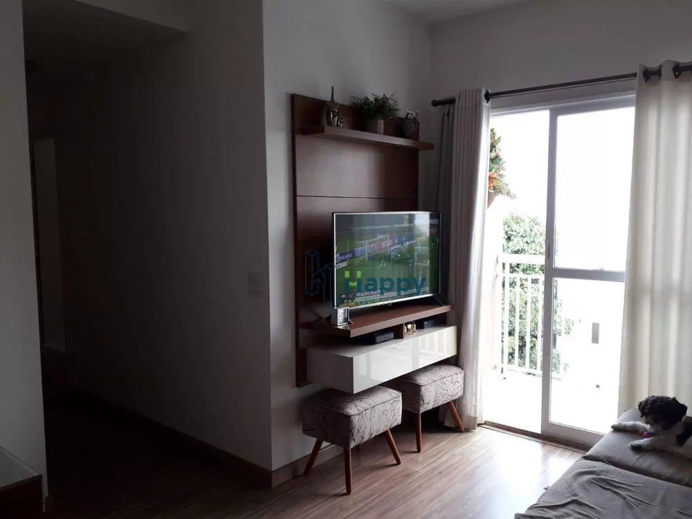 Apartamento à venda com 3 quartos, 69m² - Foto 2