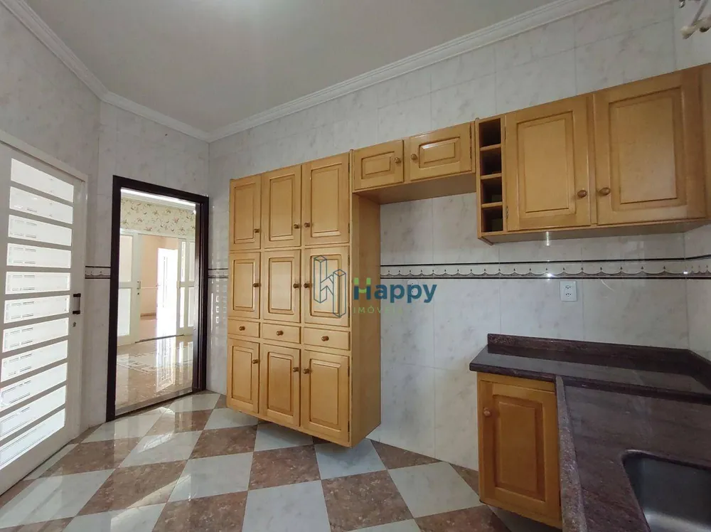 Casa, 3 quartos, 200 m² - Foto 4