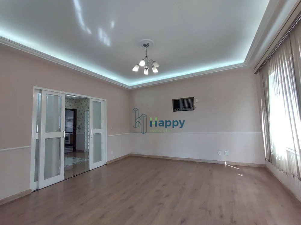 Casa, 3 quartos, 200 m² - Foto 1