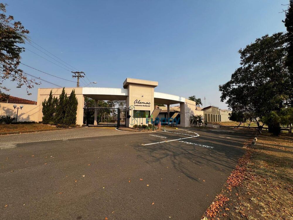 Loteamento e Condomínio, 900 m² - Foto 1