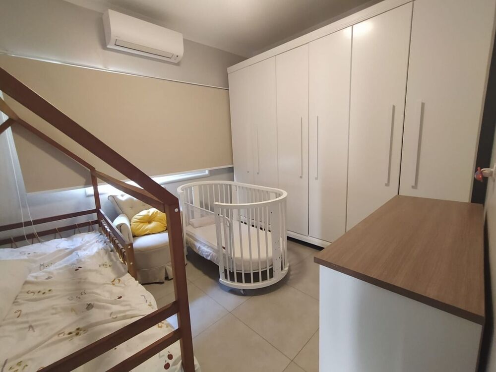 Casa para alugar com 6 quartos, 265m² - Foto 13