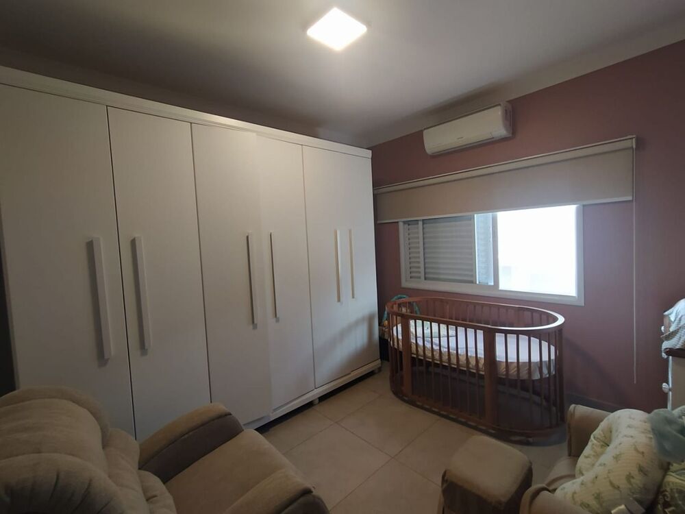 Casa para alugar com 6 quartos, 265m² - Foto 10