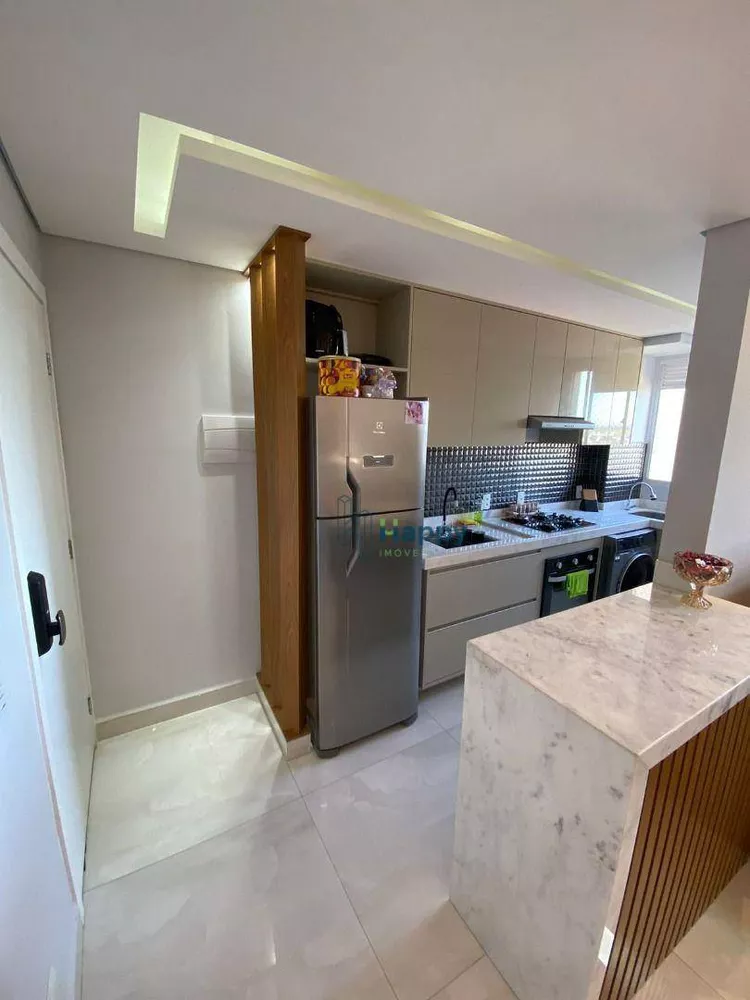 Apartamento à venda com 2 quartos, 44m² - Foto 4