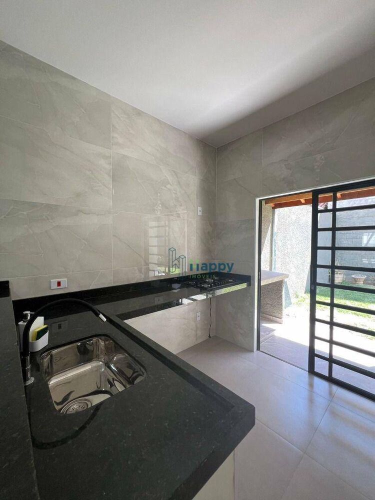 Casa à venda com 2 quartos, 122m² - Foto 3