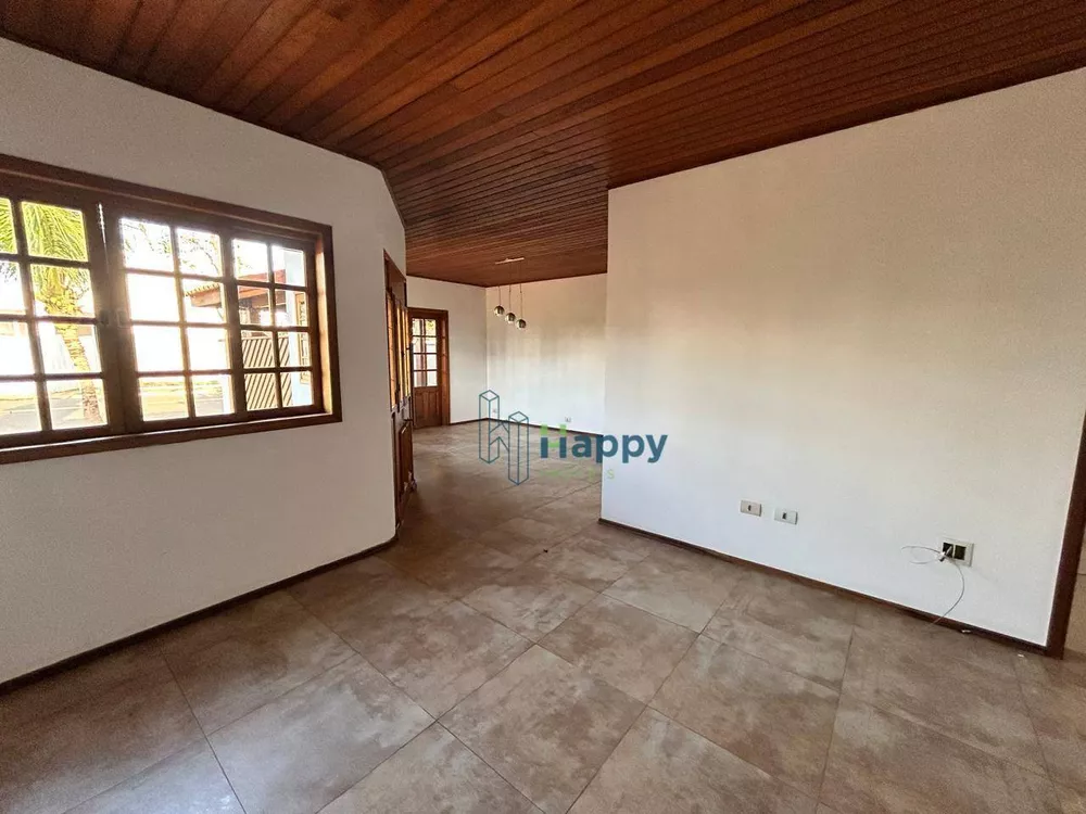 Casa de Condomínio à venda com 3 quartos, 230m² - Foto 4