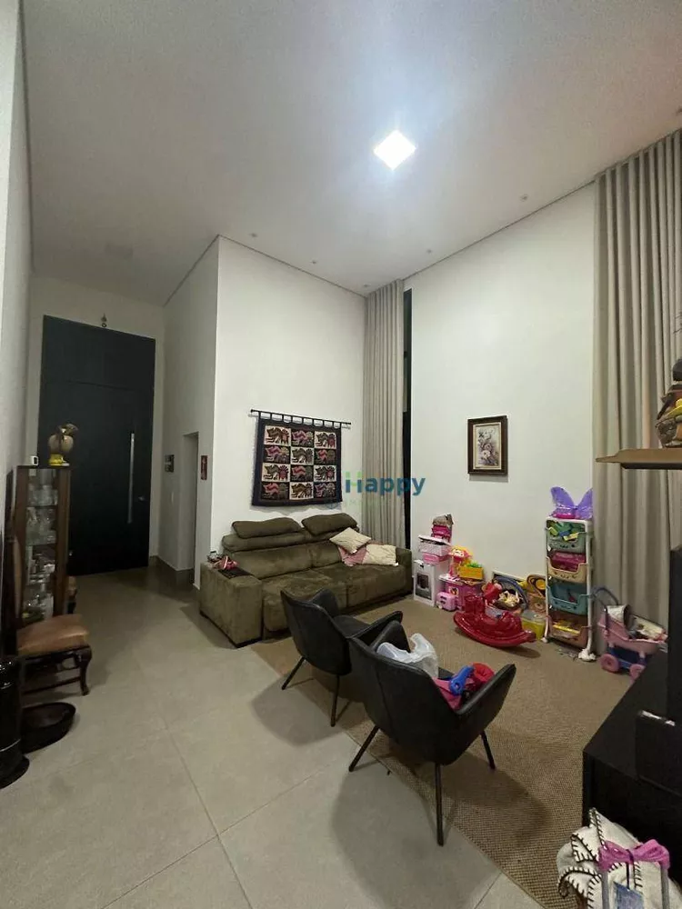 Casa de Condomínio à venda com 3 quartos, 210m² - Foto 3