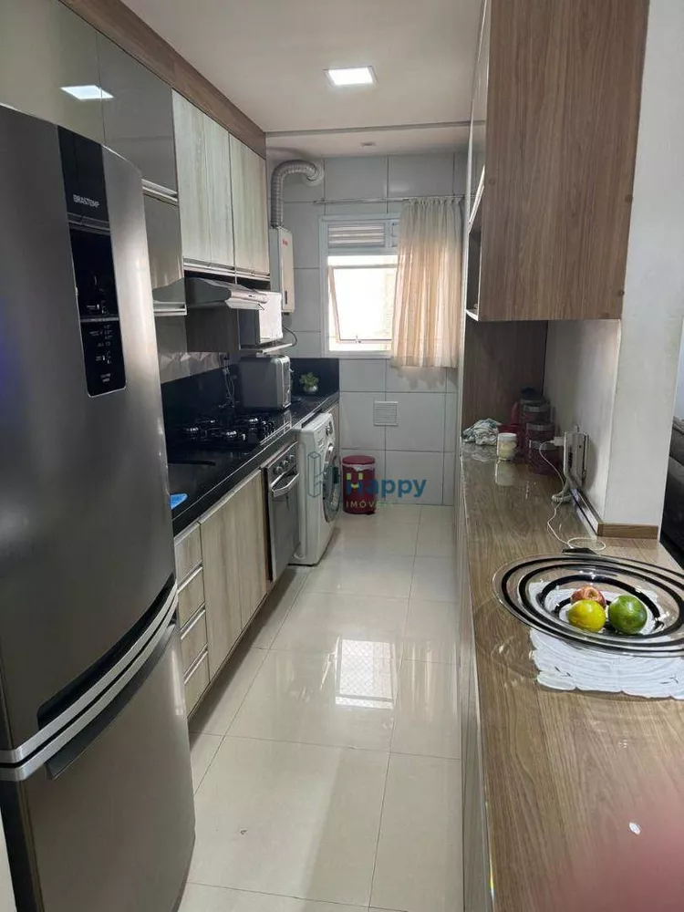 Apartamento à venda com 3 quartos, 76m² - Foto 4