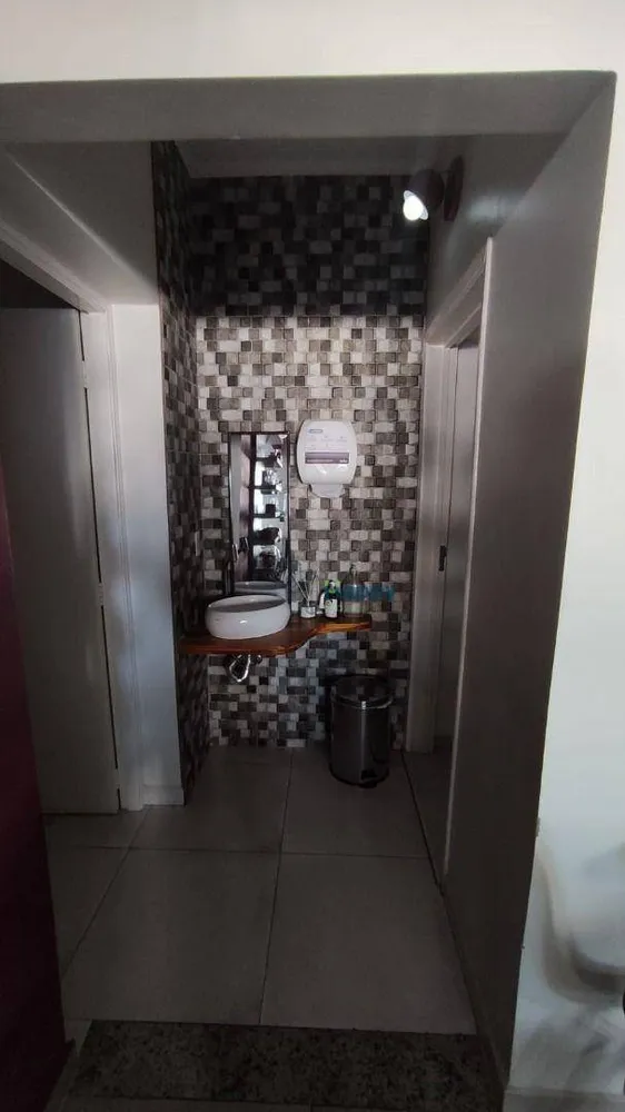 Casa, 4 quartos, 244 m² - Foto 1