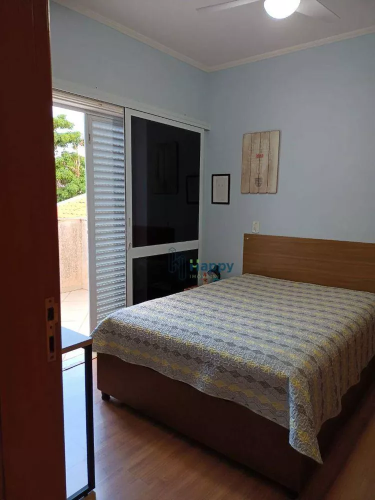 Casa à venda com 3 quartos, 210m² - Foto 8