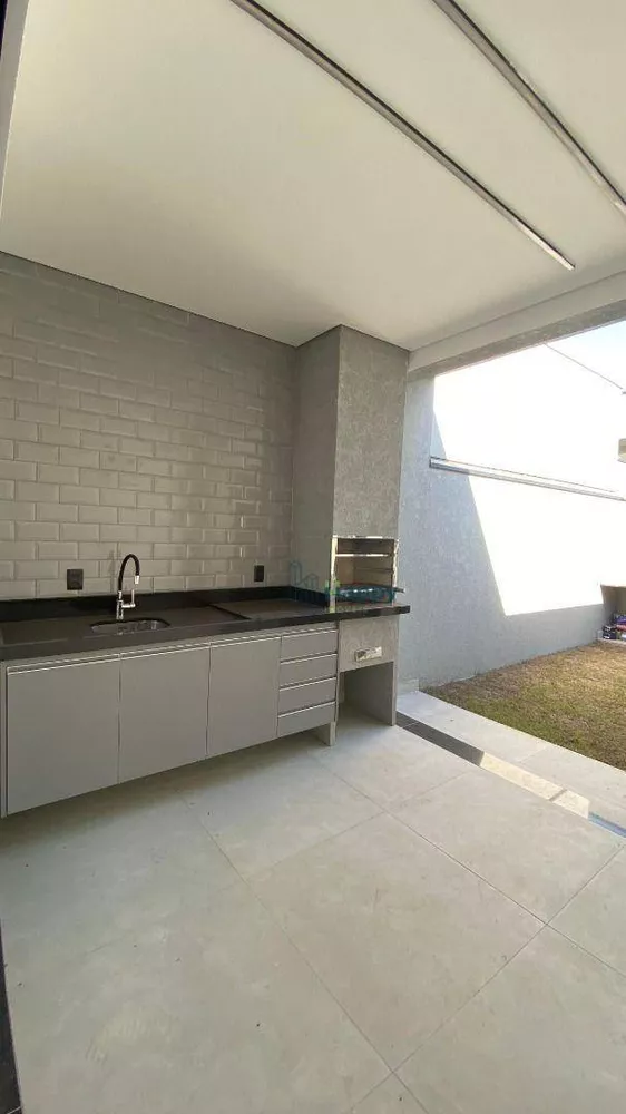 Casa de Condomínio à venda com 3 quartos, 140m² - Foto 4