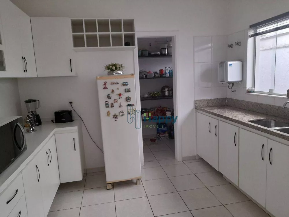 Casa de Condomínio à venda com 3 quartos, 180m² - Foto 4