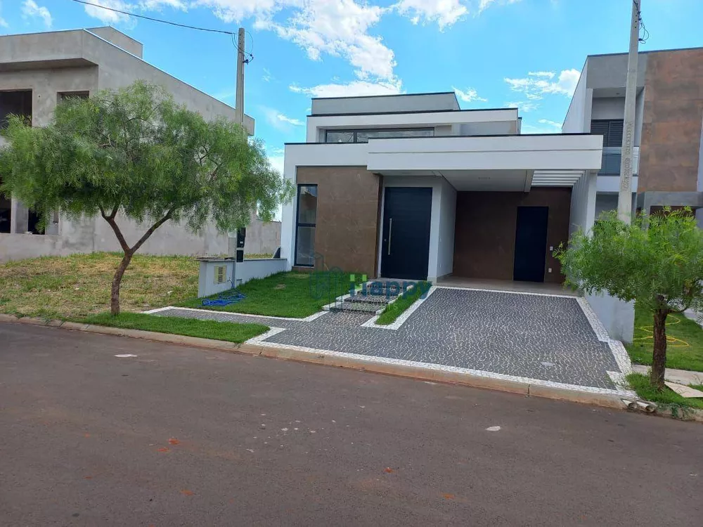 Casa de Condomínio à venda com 3 quartos, 139m² - Foto 2