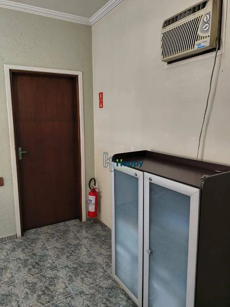 Depósito-Galpão, 692 m² - Foto 1